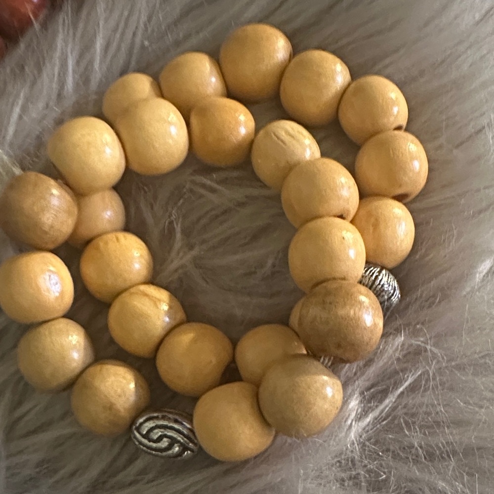 Elegant Wooden Bead Bracelet with Silver Accents